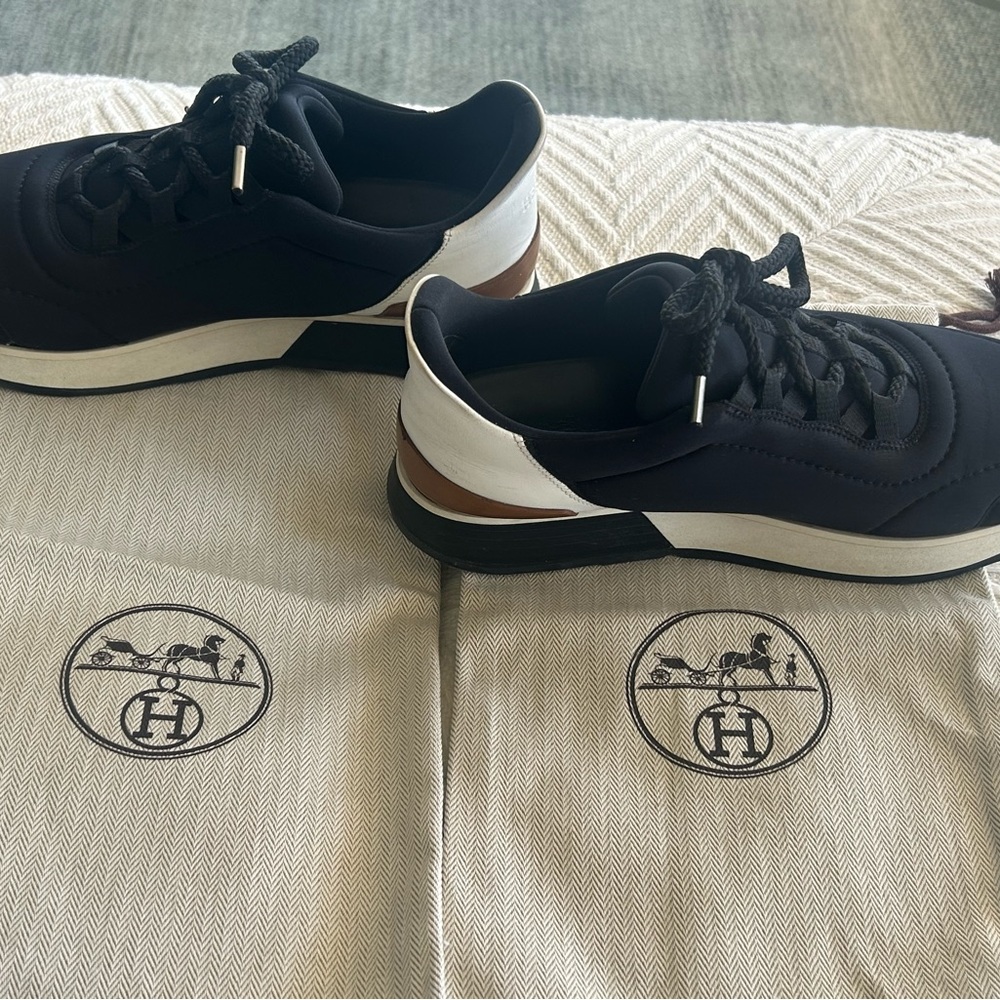 Hermes Miles Women's Sneakers